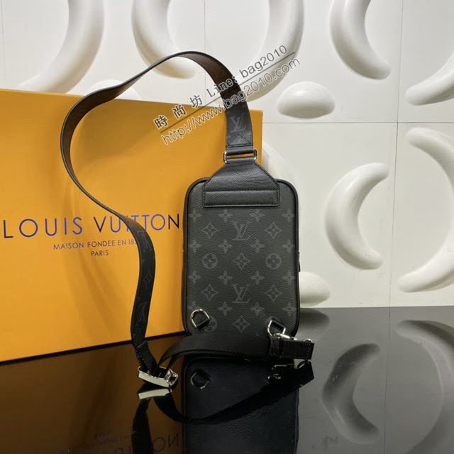 LOUIS VUITTON專櫃新款包包 路易威登Outdoor單肩包 LV老花拉鏈男士胸包腰包斜挎包 M30741  ydh4102